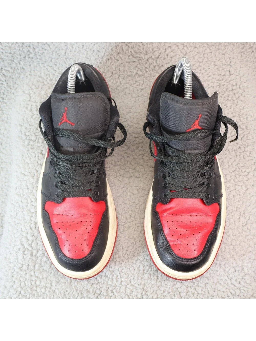Jordan 1 Low Women sz 9 Bred Sail Black / Gym Red DC0774 061